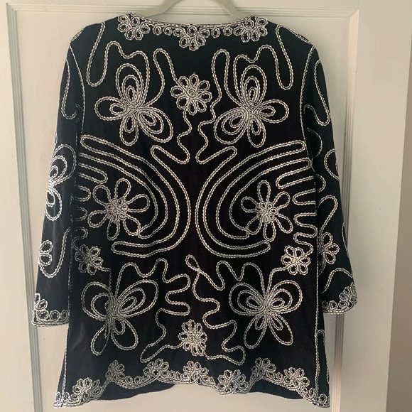 Once Again Black Embroidered Jacket - Picture 2 of 9
